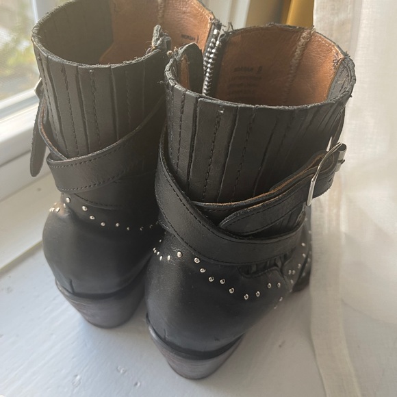 SOLD     Freebird Morgan boots excellent condition - Picture 7 of 9